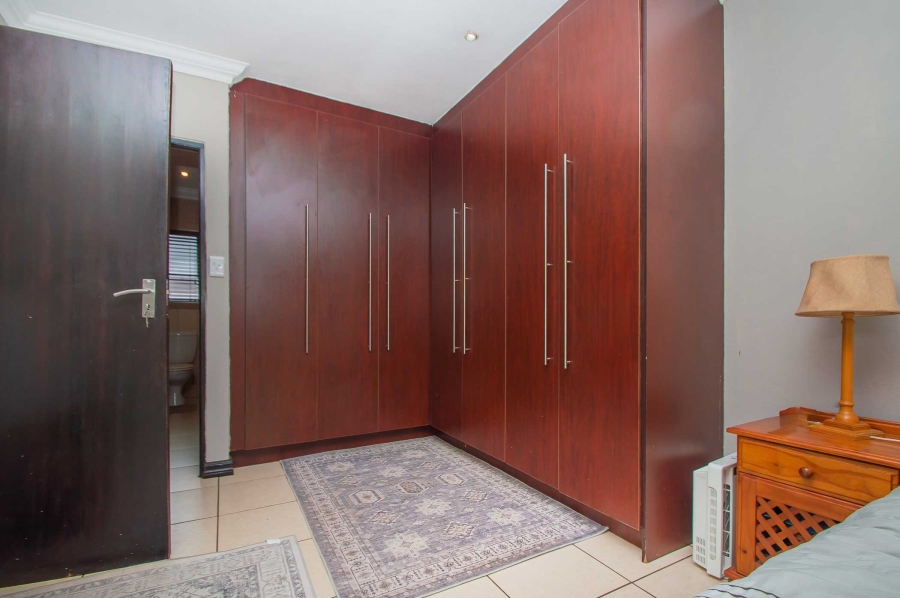 To Let 2 Bedroom Property for Rent in North Riding Gauteng