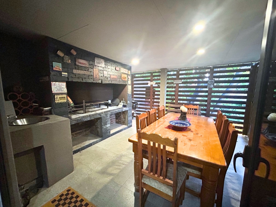 4 Bedroom Property for Sale in Rooihuiskraal Gauteng