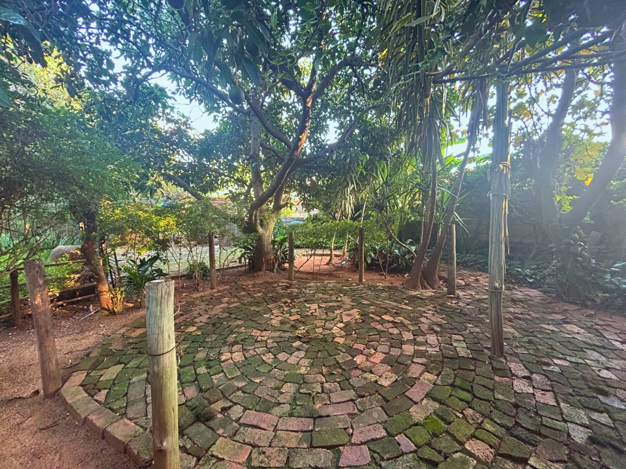 4 Bedroom Property for Sale in Rooihuiskraal Gauteng