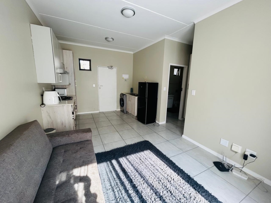 1 Bedroom Property for Sale in Grand Central Gauteng