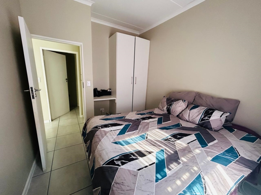 1 Bedroom Property for Sale in Grand Central Gauteng