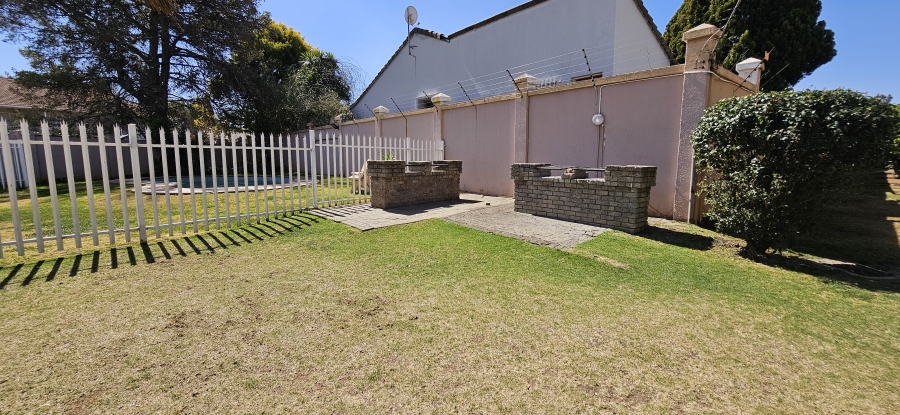 3 Bedroom Property for Sale in Three Rivers Proper Gauteng