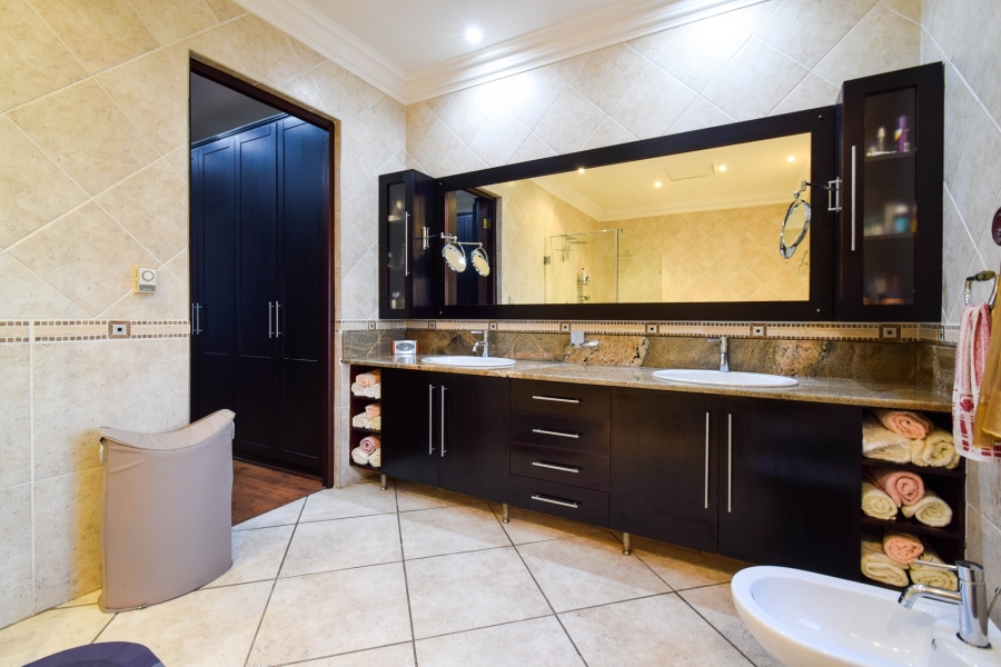 4 Bedroom Property for Sale in Cornwall Hill Gauteng