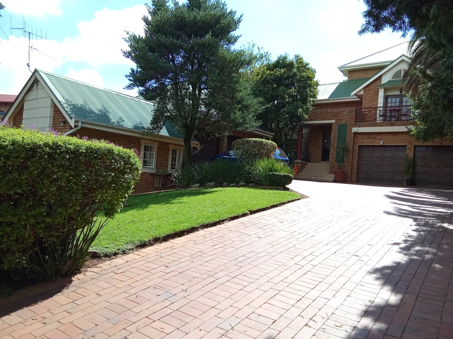 3 Bedroom Property for Sale in Roodekrans Gauteng