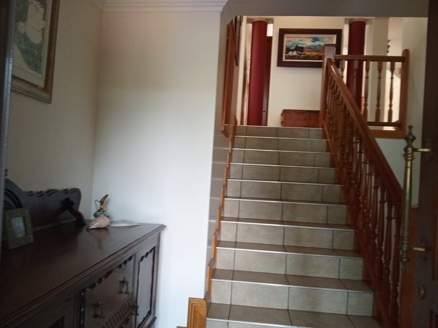 3 Bedroom Property for Sale in Roodekrans Gauteng