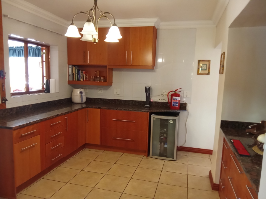 3 Bedroom Property for Sale in Roodekrans Gauteng