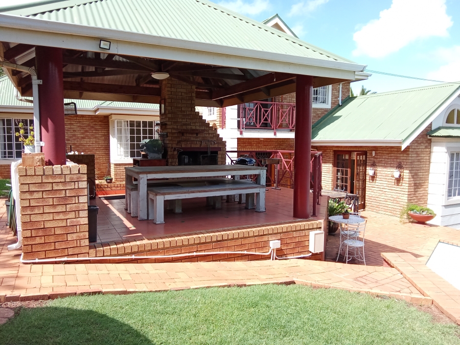 3 Bedroom Property for Sale in Roodekrans Gauteng