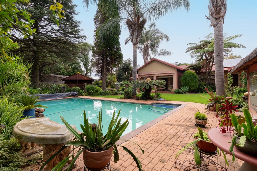 4 Bedroom Property for Sale in Bonaero Park Gauteng