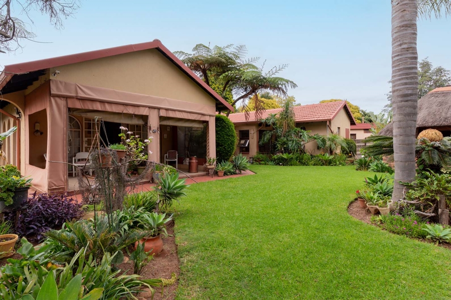4 Bedroom Property for Sale in Bonaero Park Gauteng