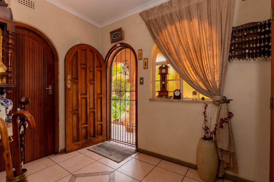 4 Bedroom Property for Sale in Bonaero Park Gauteng