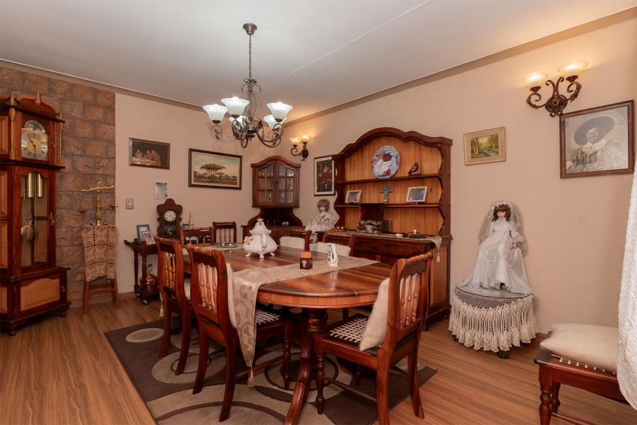 4 Bedroom Property for Sale in Bonaero Park Gauteng