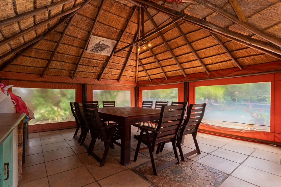 4 Bedroom Property for Sale in Bonaero Park Gauteng