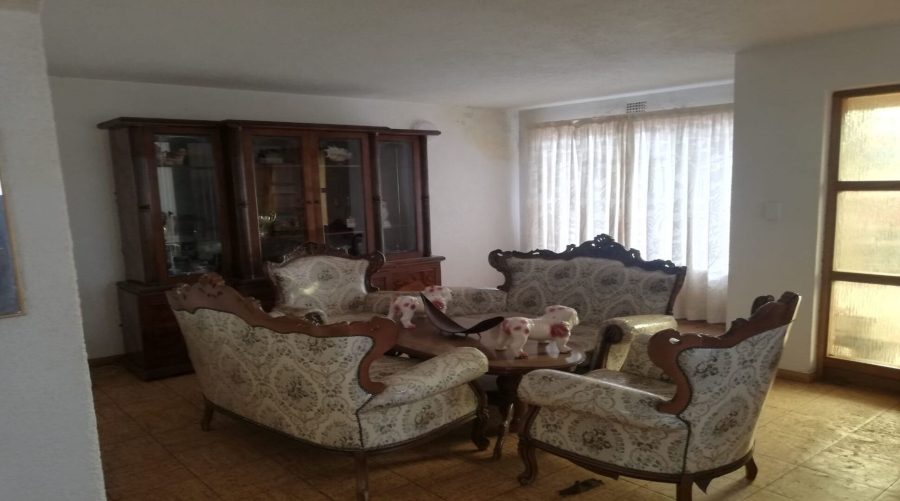 6 Bedroom Property for Sale in Agricultural Holding 464 Gauteng