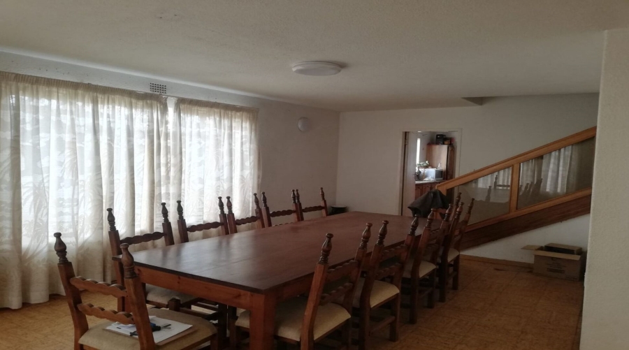 6 Bedroom Property for Sale in Agricultural Holding 464 Gauteng