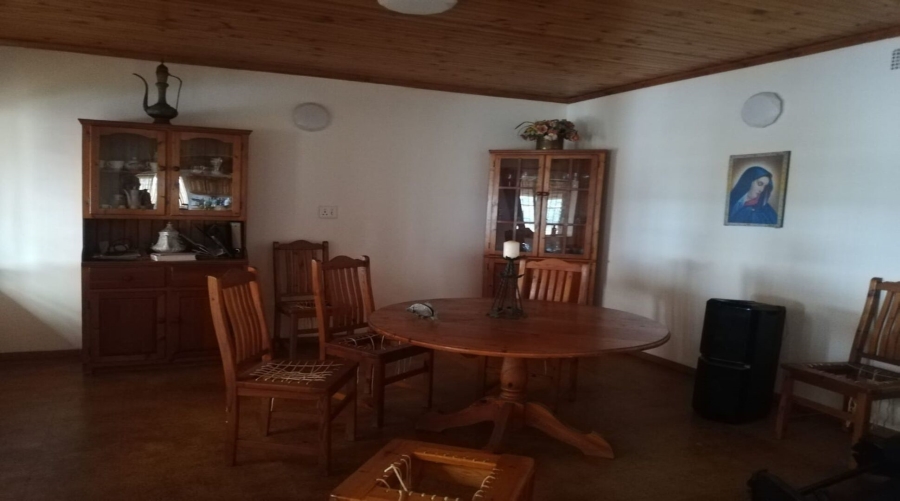 6 Bedroom Property for Sale in Agricultural Holding 464 Gauteng