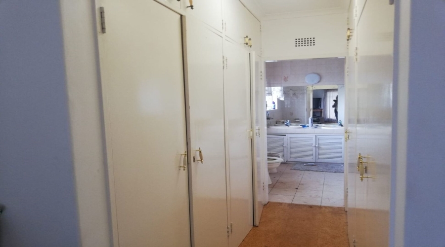 6 Bedroom Property for Sale in Agricultural Holding 464 Gauteng