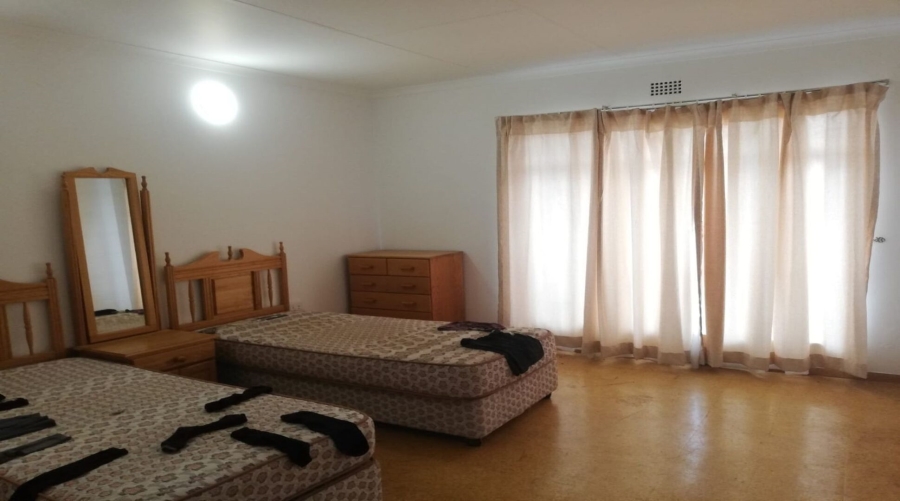 6 Bedroom Property for Sale in Agricultural Holding 464 Gauteng