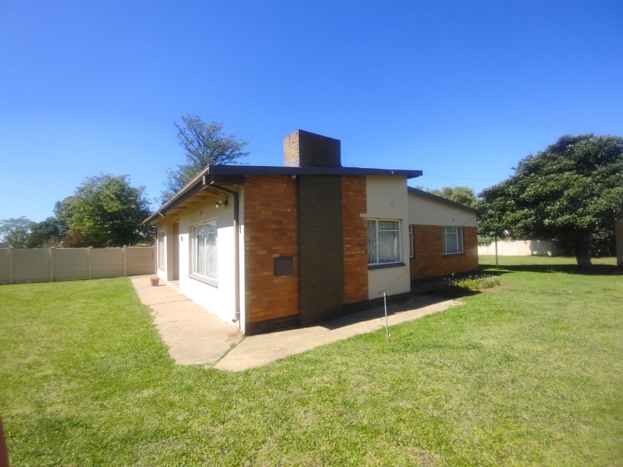 To Let 3 Bedroom Property for Rent in Sonland Park Gauteng