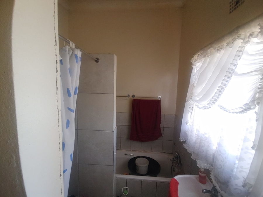To Let 3 Bedroom Property for Rent in Sonland Park Gauteng