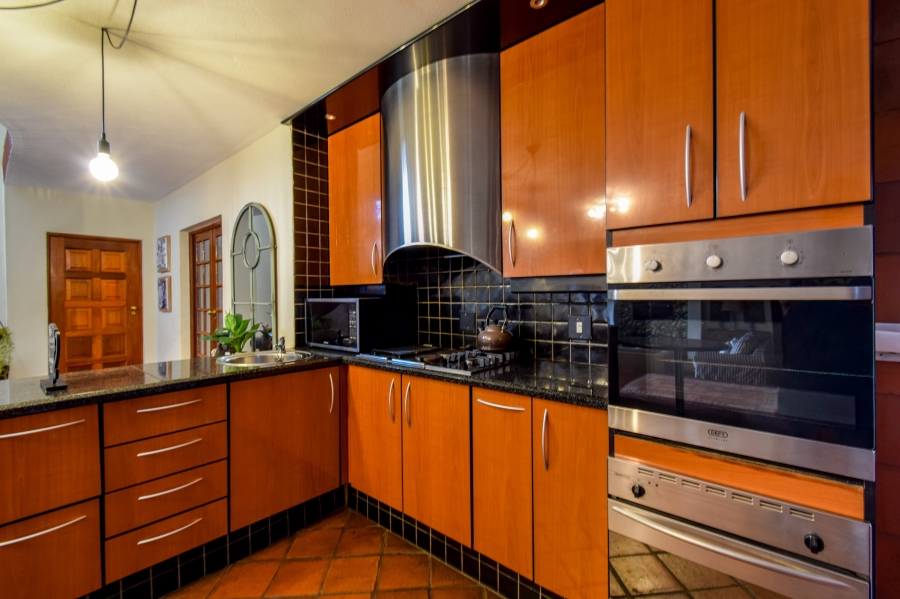 7 Bedroom Property for Sale in Moreleta Park Gauteng