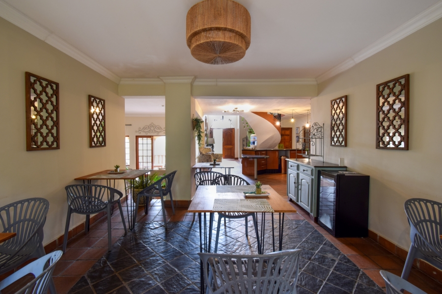 7 Bedroom Property for Sale in Moreleta Park Gauteng