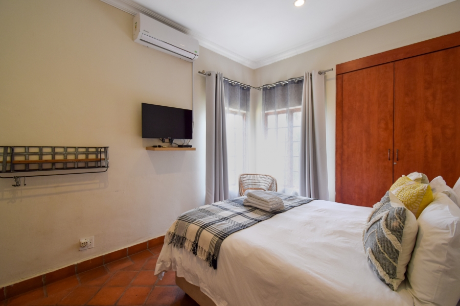 7 Bedroom Property for Sale in Moreleta Park Gauteng