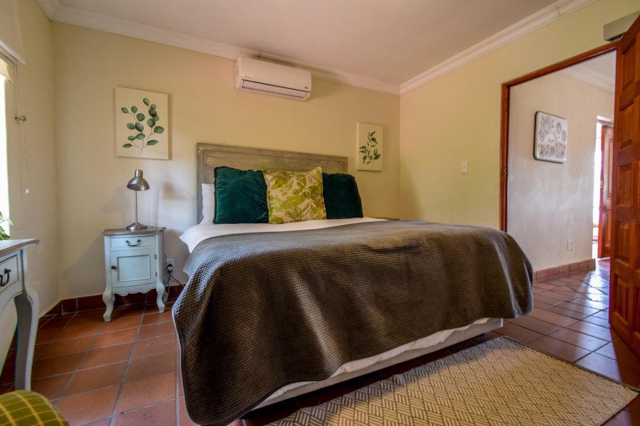 7 Bedroom Property for Sale in Moreleta Park Gauteng