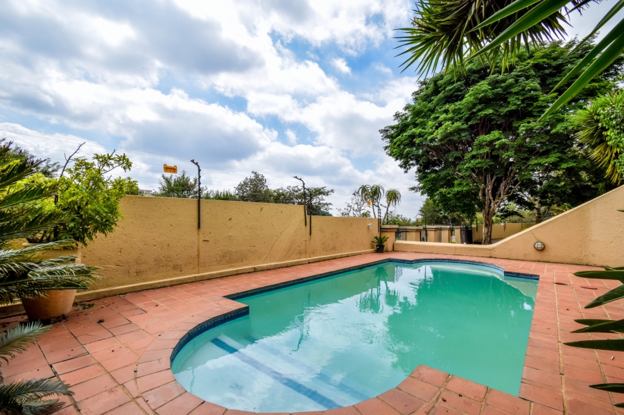 7 Bedroom Property for Sale in Moreleta Park Gauteng
