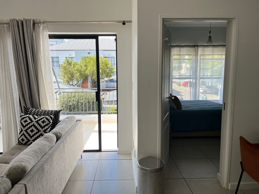 To Let 1 Bedroom Property for Rent in Greenstone Ridge Gauteng