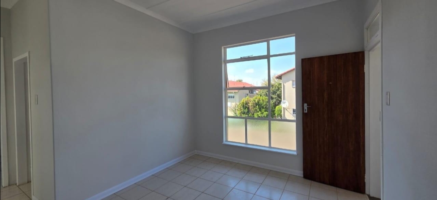 2 Bedroom Property for Sale in Brackenhurst Gauteng
