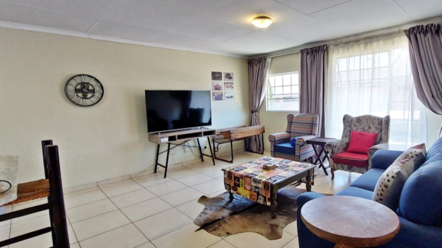 2 Bedroom Property for Sale in Verwoerdpark Gauteng