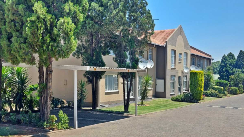 2 Bedroom Property for Sale in Verwoerdpark Gauteng