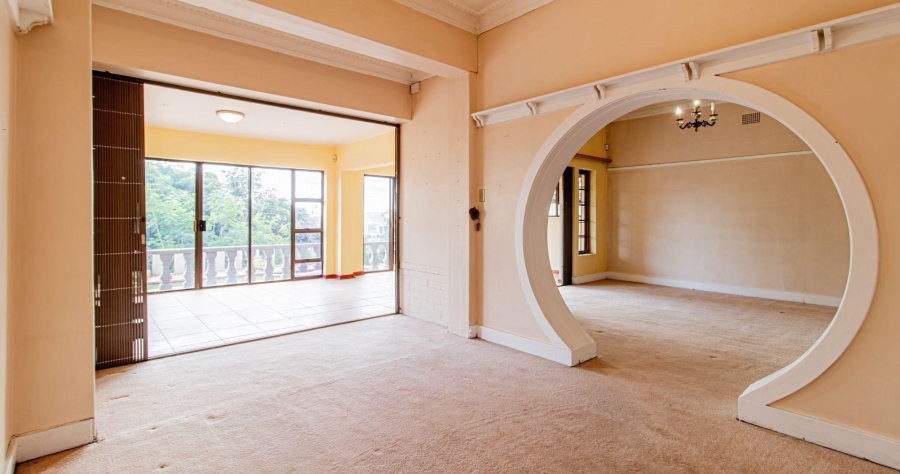 7 Bedroom Property for Sale in Kensington Gauteng