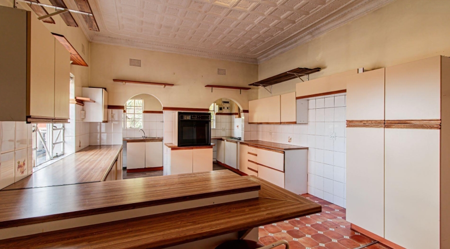 7 Bedroom Property for Sale in Kensington Gauteng