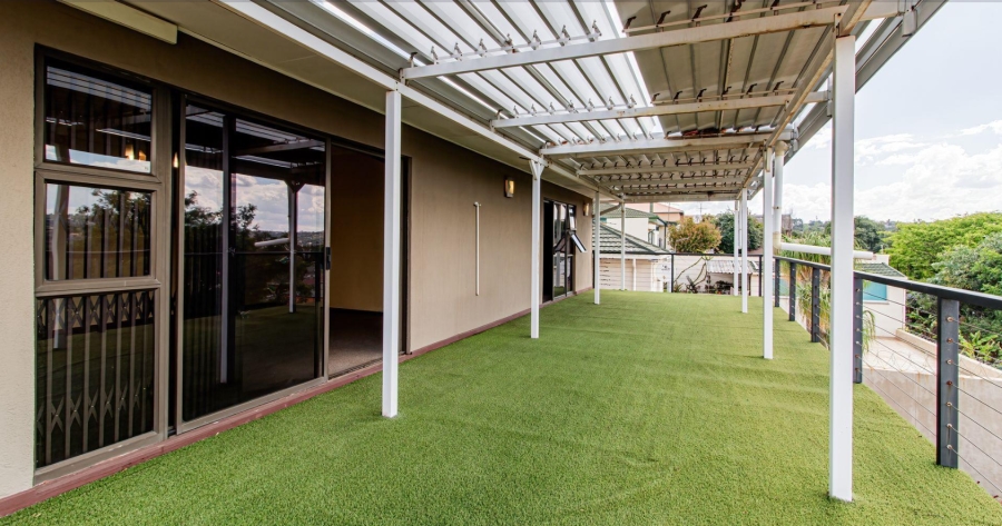 7 Bedroom Property for Sale in Kensington Gauteng