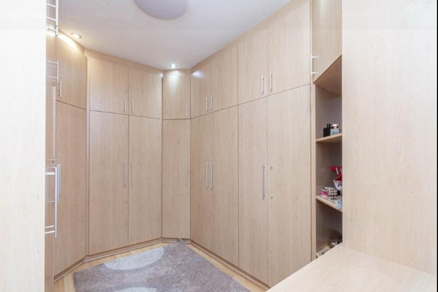 5 Bedroom Property for Sale in Mondeor Gauteng