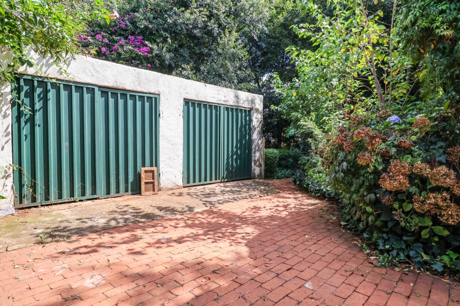 3 Bedroom Property for Sale in Rooihuiskraal North Gauteng