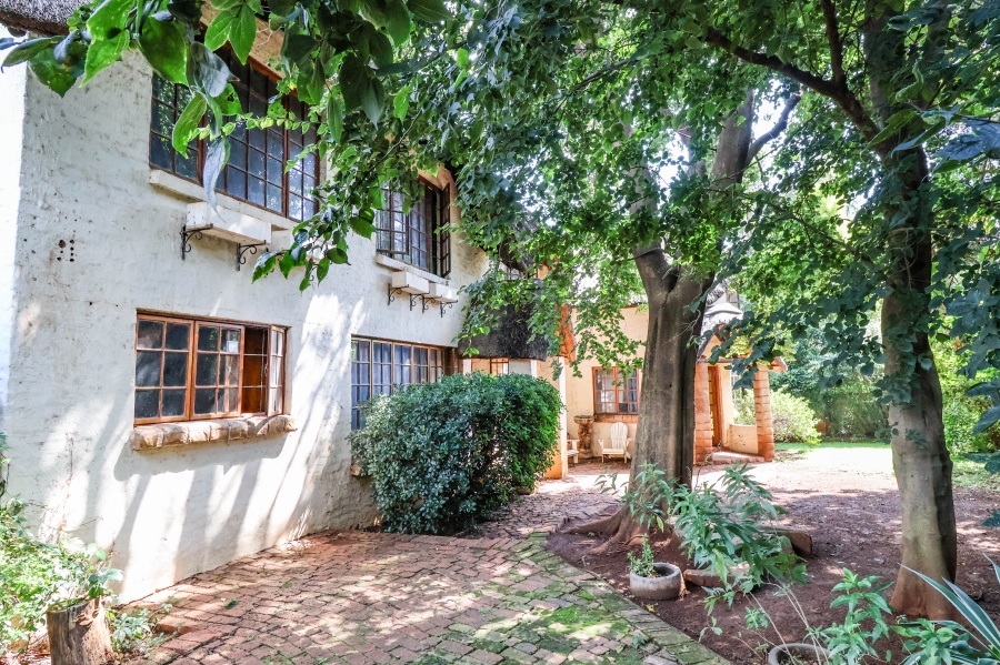 3 Bedroom Property for Sale in Rooihuiskraal North Gauteng