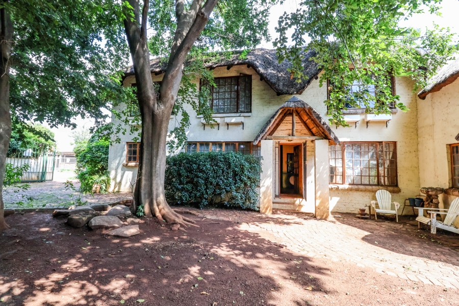 3 Bedroom Property for Sale in Rooihuiskraal North Gauteng