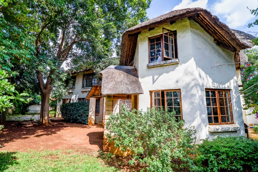 3 Bedroom Property for Sale in Rooihuiskraal North Gauteng