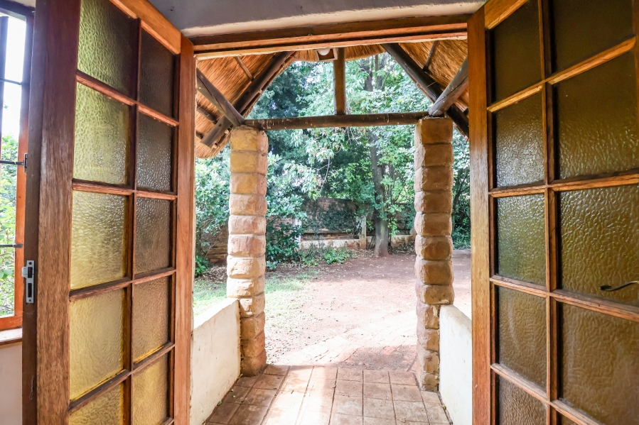 3 Bedroom Property for Sale in Rooihuiskraal North Gauteng