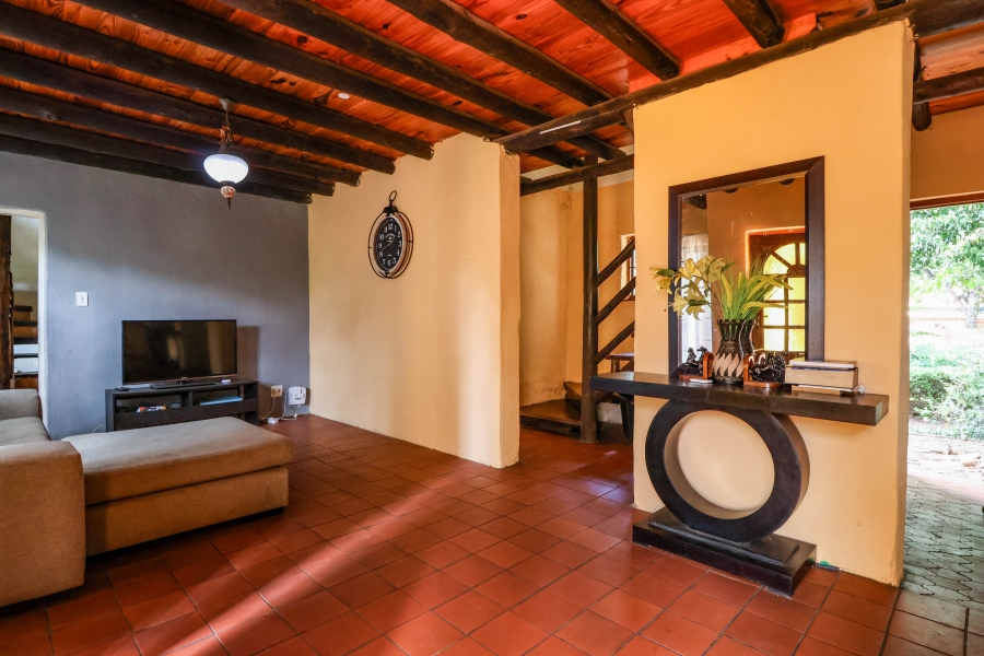 3 Bedroom Property for Sale in Rooihuiskraal North Gauteng