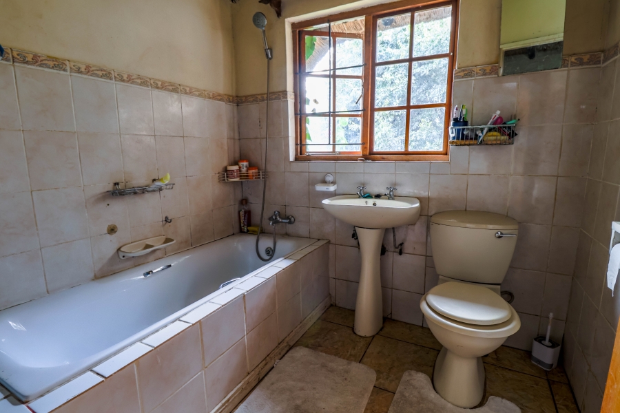 3 Bedroom Property for Sale in Rooihuiskraal North Gauteng