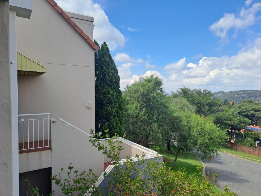 2 Bedroom Property for Sale in Ridgeway Gauteng