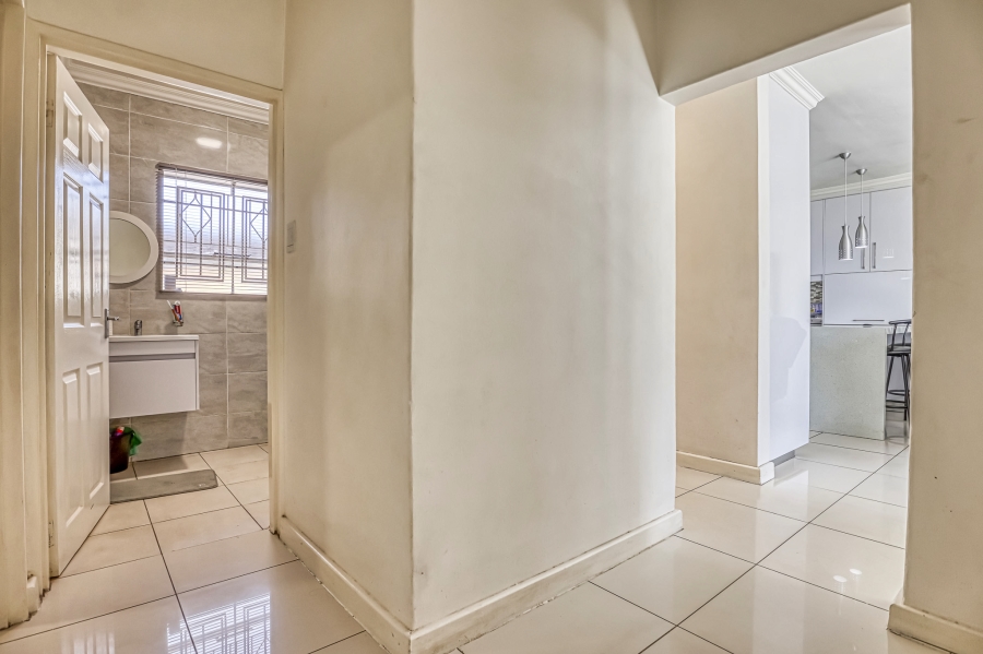 4 Bedroom Property for Sale in Buccleuch Gauteng