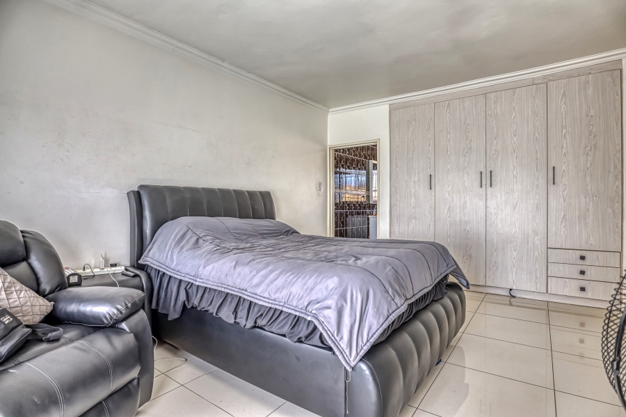4 Bedroom Property for Sale in Buccleuch Gauteng