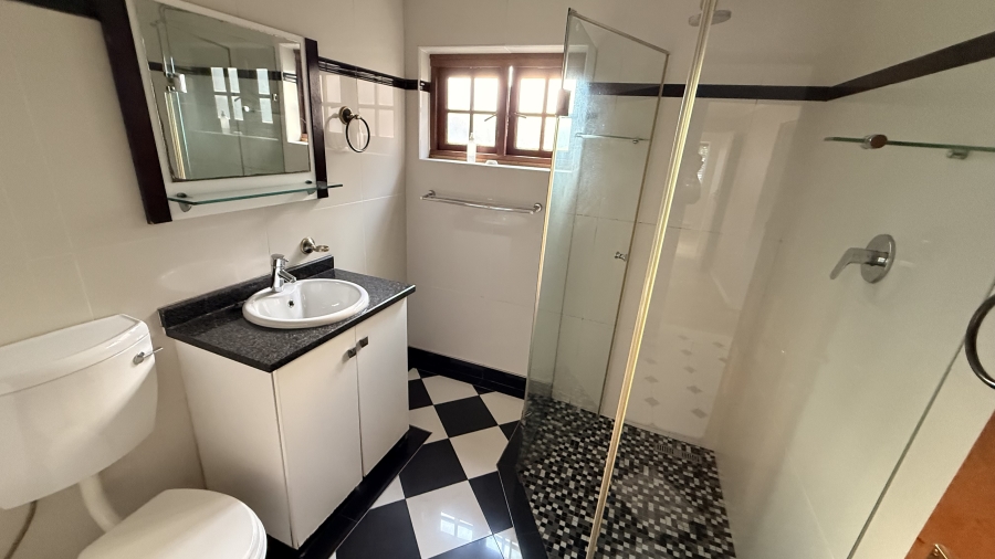 2 Bedroom Property for Sale in Saxonwold Gauteng
