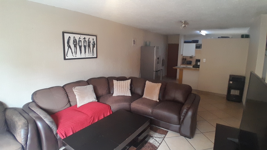 2 Bedroom Property for Sale in Rietfontein Gauteng