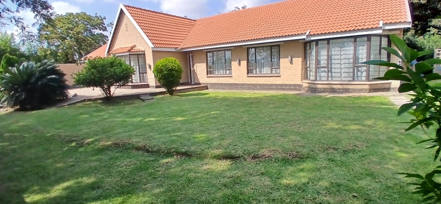 4 Bedroom Property for Sale in Brackenhurst Gauteng
