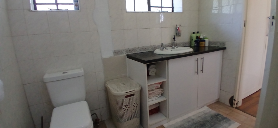 4 Bedroom Property for Sale in Brackenhurst Gauteng